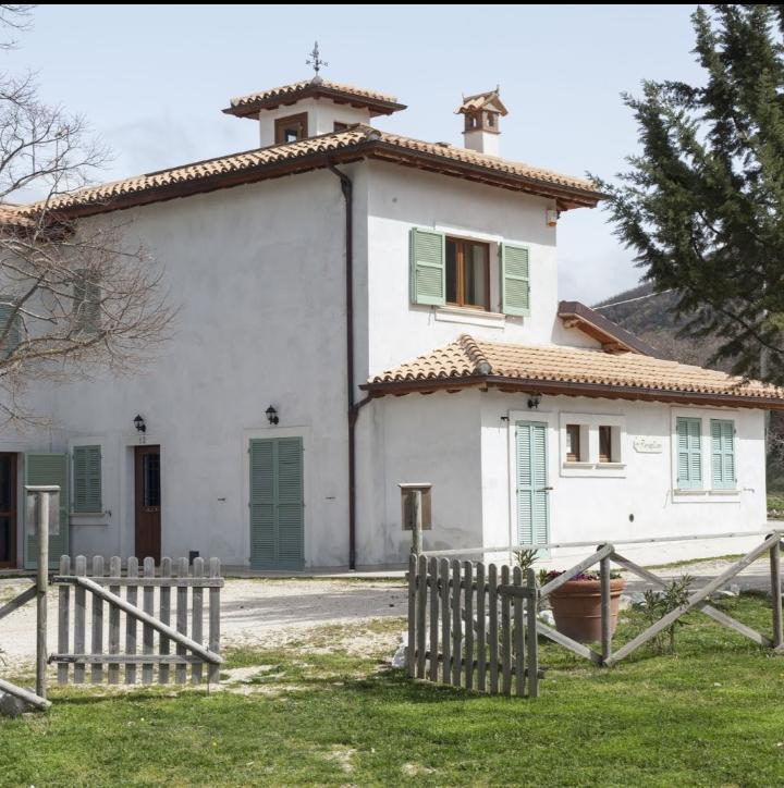 Agriturismo San Martino Foligno Exterior foto